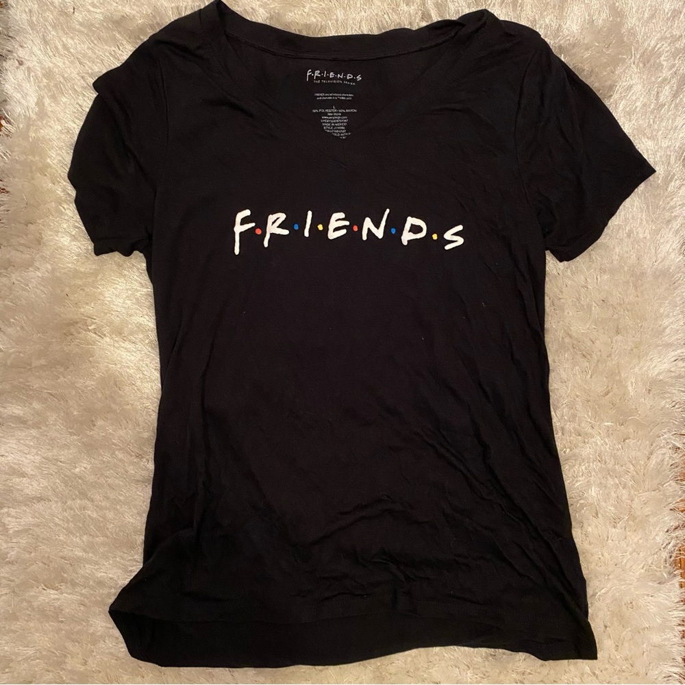NWOT FRIENDS Graphic Tee